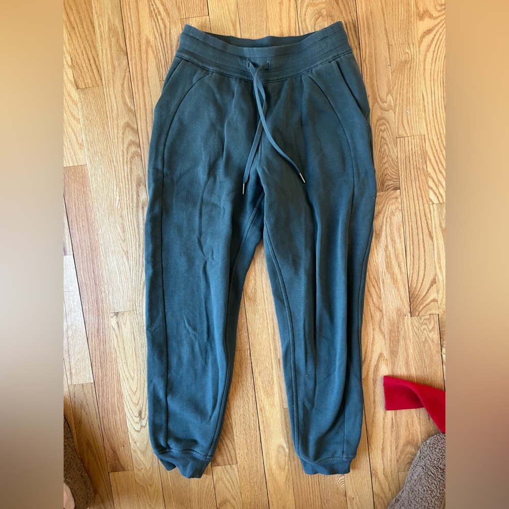 Lululemon Women’s Drawstring Jogger Sweatpants